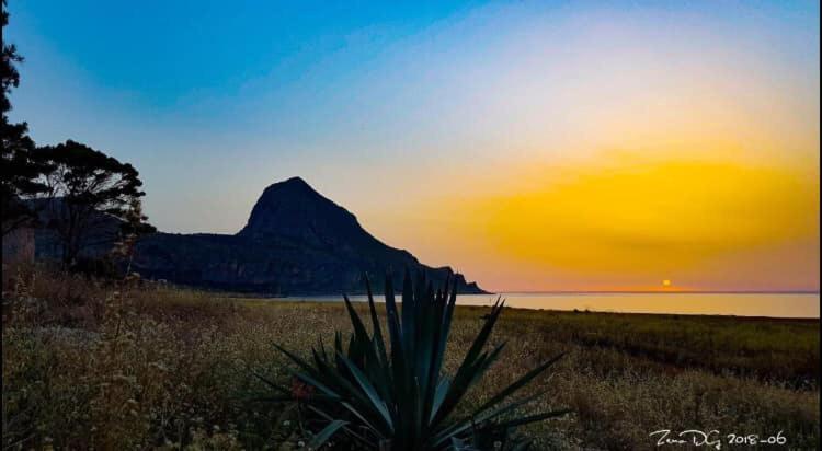 Appartamento I Tramonti Di Cofano Кастеллуццо Экстерьер фото